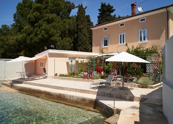 Apartments Nives